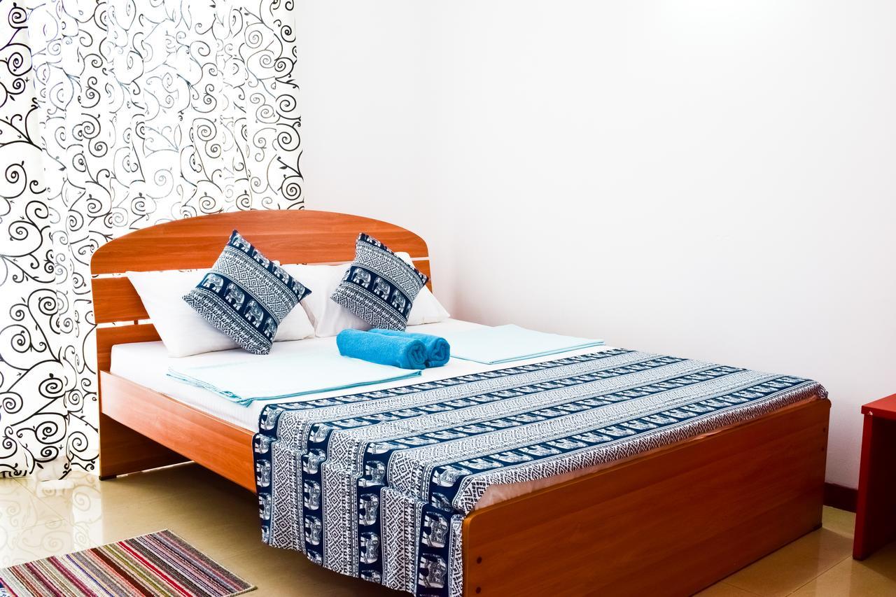 Port View Hostel Коломбо Экстерьер фото