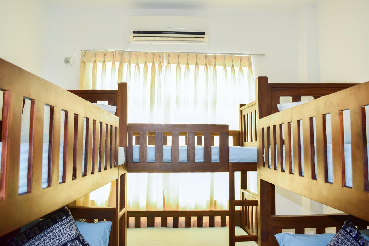 Port View Hostel Коломбо Экстерьер фото
