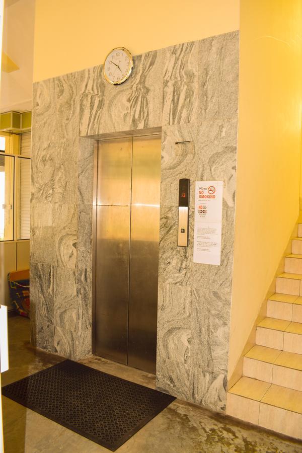 Port View Hostel Коломбо Экстерьер фото